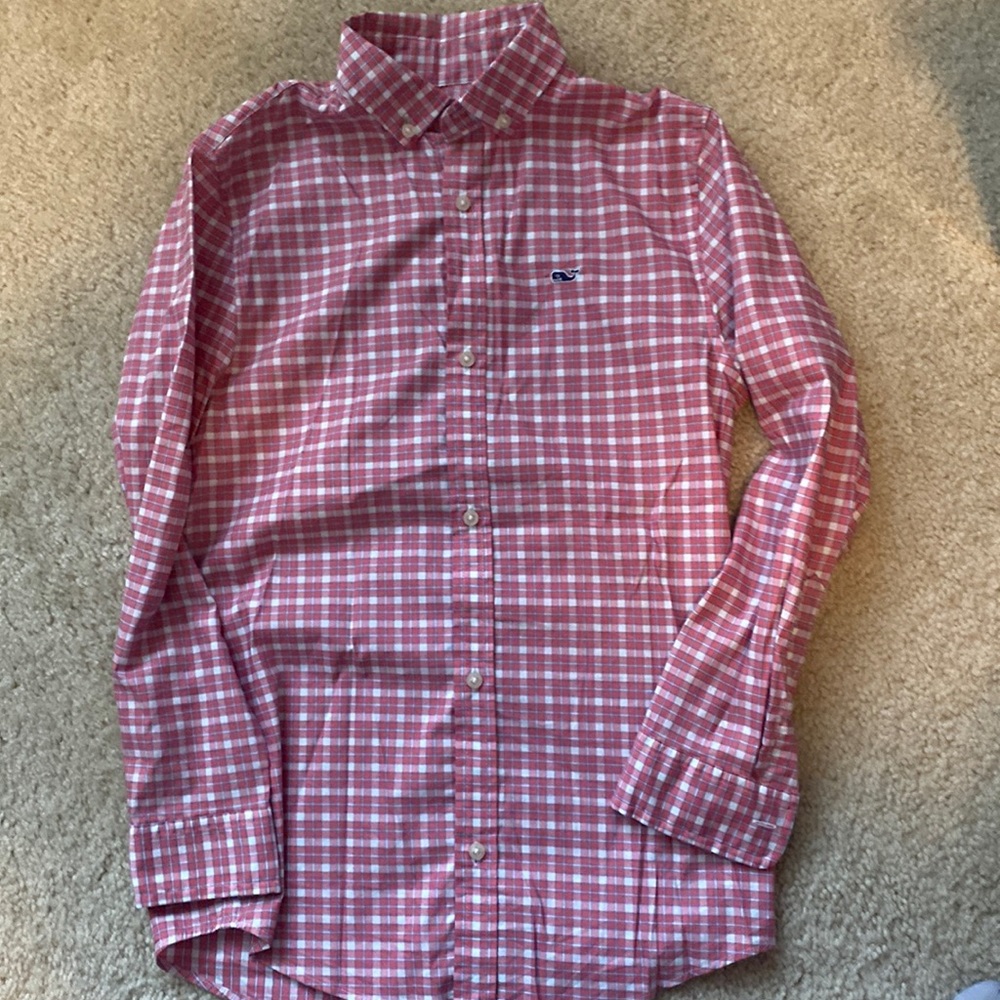 Vineyard Vines performance button down